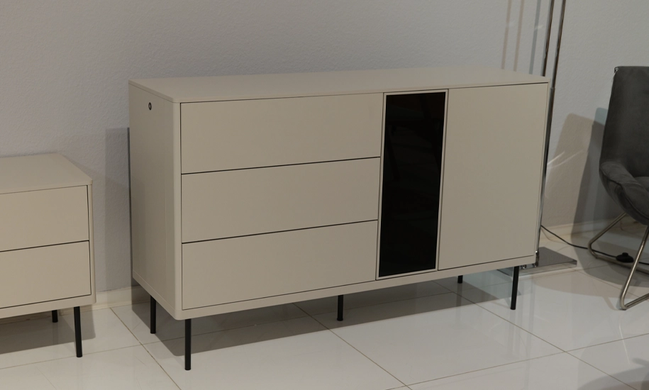 Комод 1д3ш1в Епіро / Epiro 1340x410x830 Prestol кашемір/темний дуб з підсвіткою EP-03​​​​​​​ фотографія
