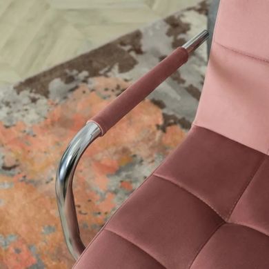 Стілець офісний поворотний MEBEL ELITE BOSTON Velvet, Рожевий фотографія