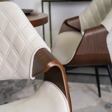Стілець оксамитовий MEBEL ELITE DAKOTA Velvet бежевий / горіховий фотографія